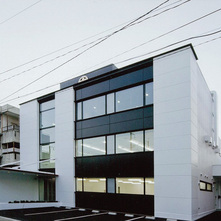 八幡屋礒五郎 Development Center